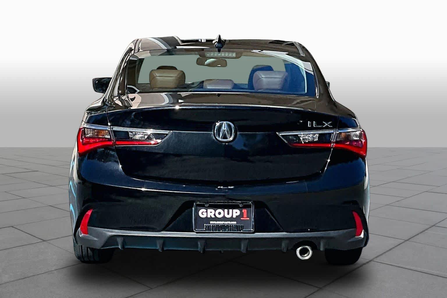 Used 2022 Acura ILX w/ Premium Package FWD image 4