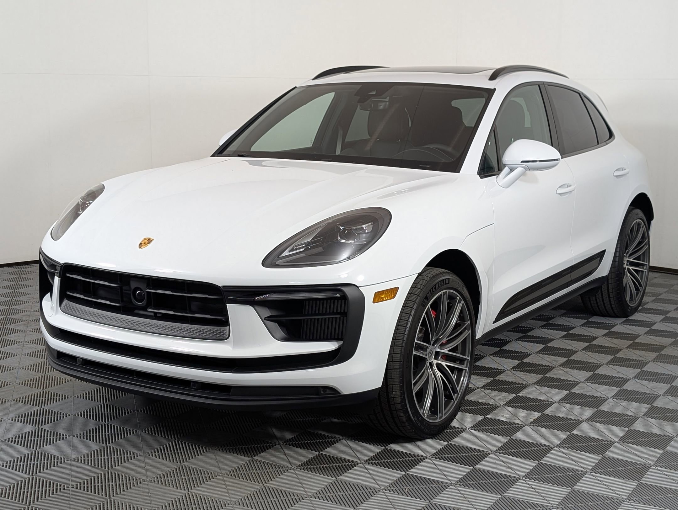 Used 2026 Porsche Macan S image 1