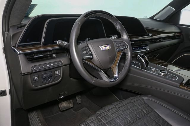 Used 2024 Cadillac Escalade ESV Sport Platinum w/ LPO, ONYX Package image 26