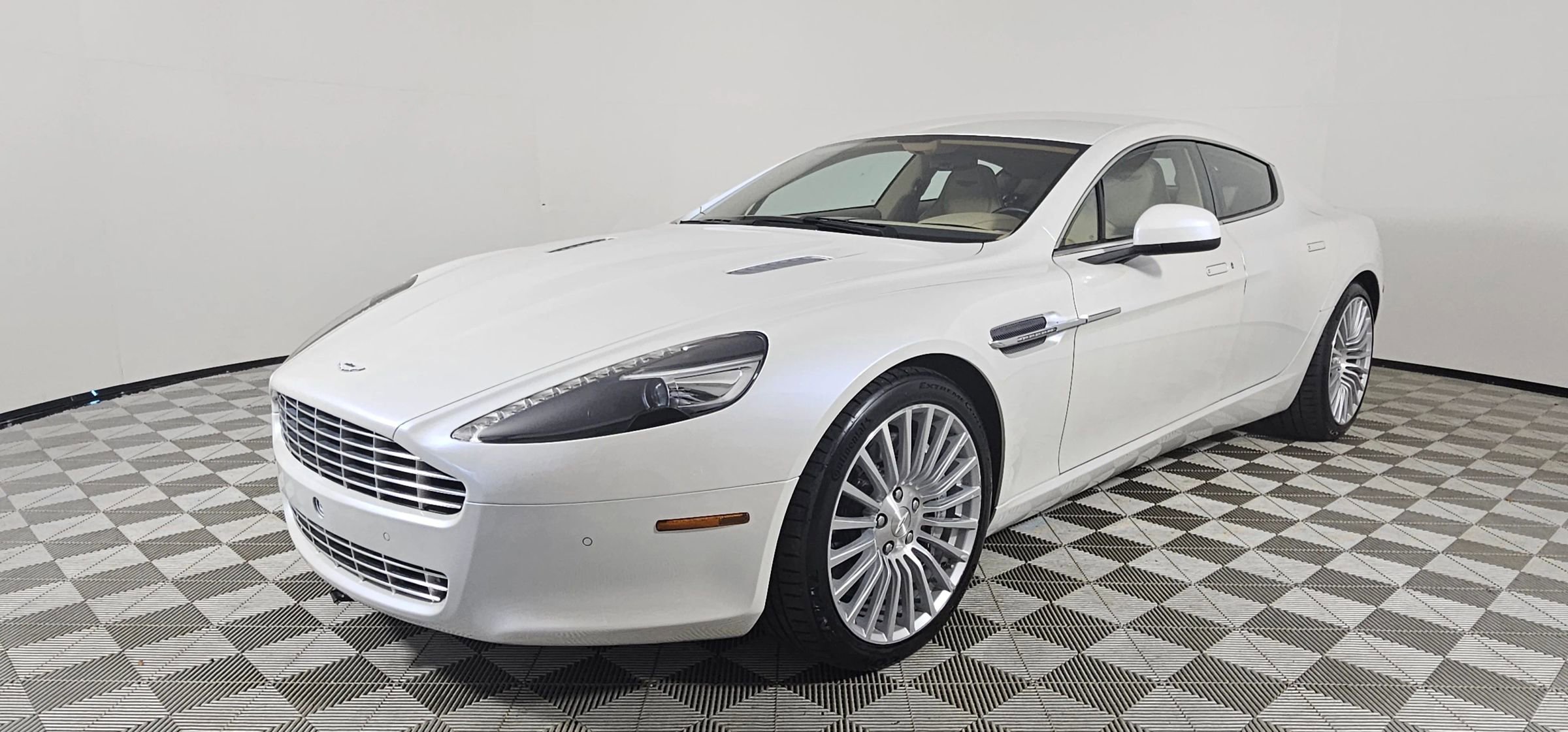 Used 2012 Aston Martin Rapide Sedan 4D image 3
