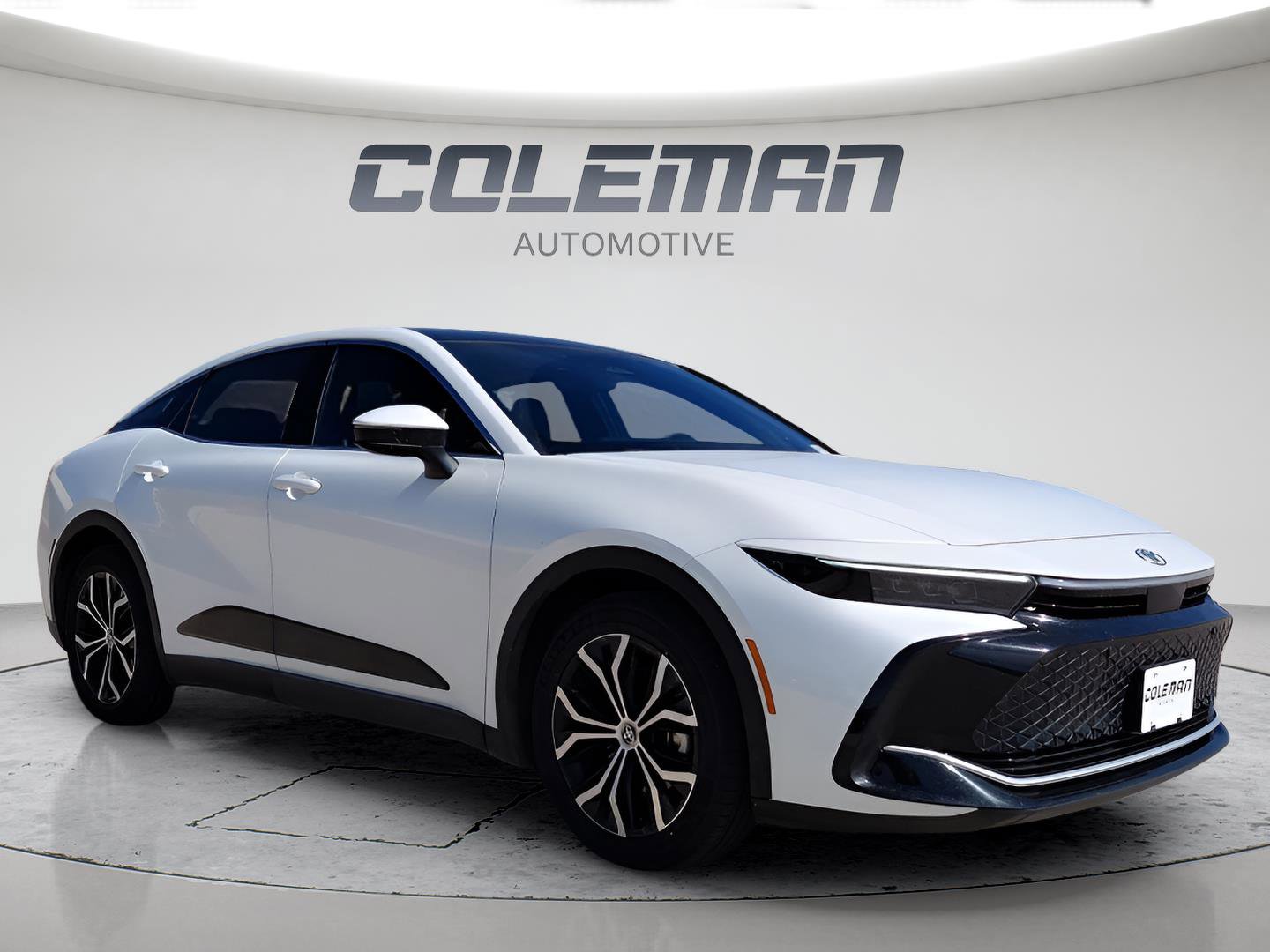 Used 2024 Toyota Crown Limited image 7