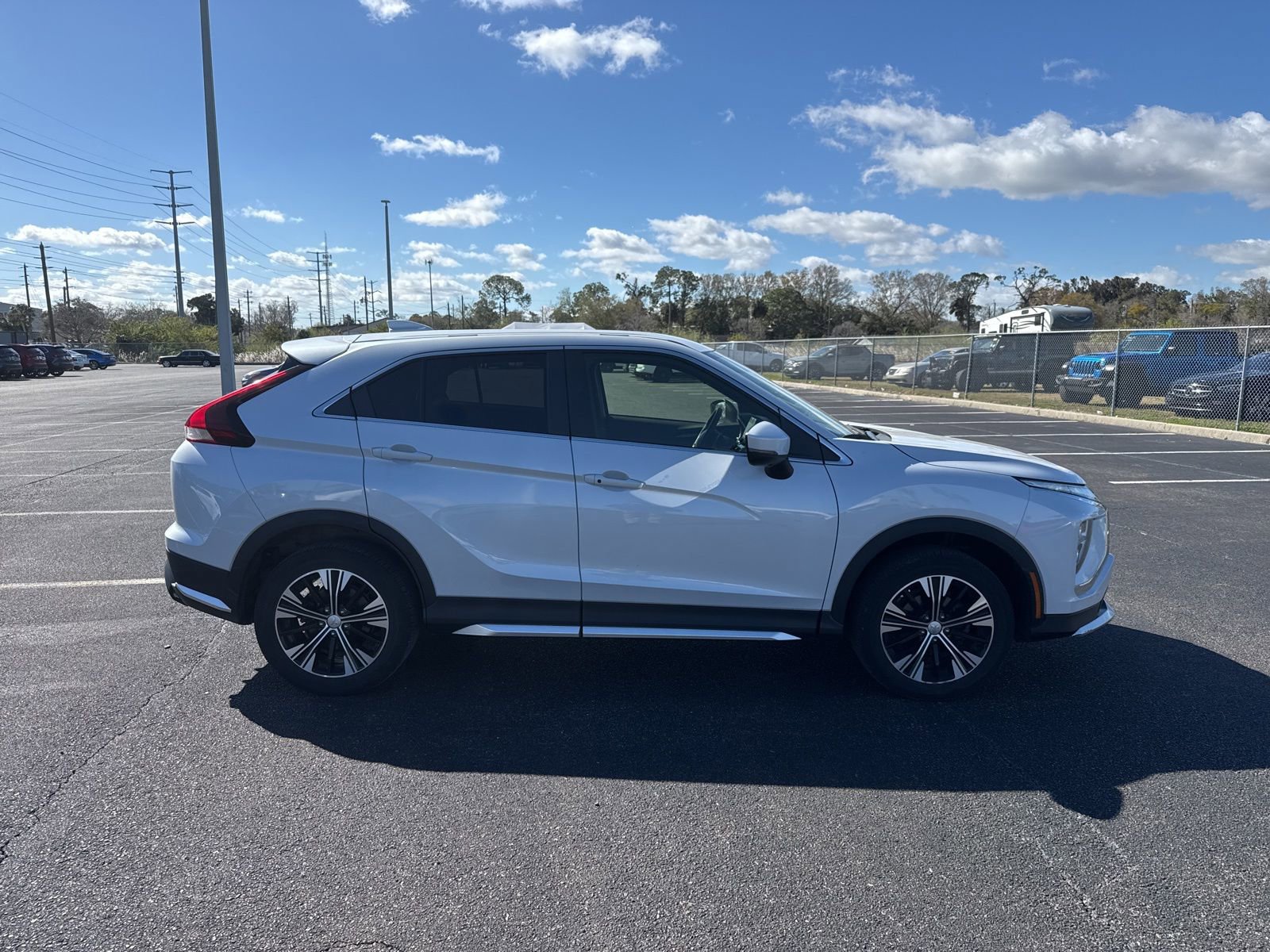 Used 2022 Mitsubishi Eclipse Cross SE image 7