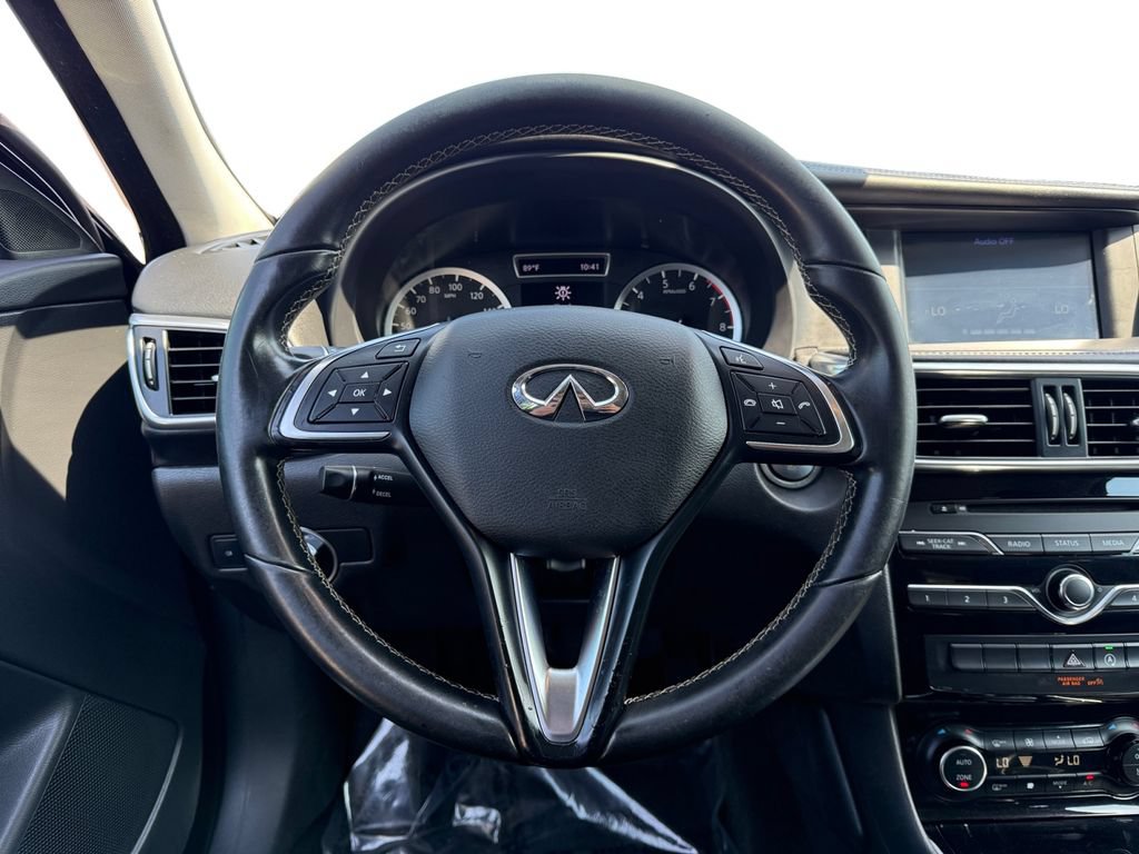 Used 2018 INFINITI QX30 FWD image 10