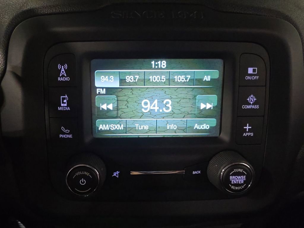 Used 2016 Jeep Renegade Limited AWD/4WD image 12