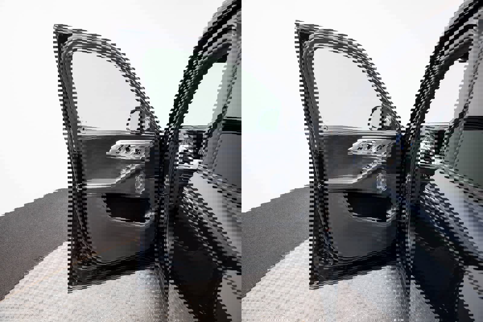 Used 2024 BMW XM image 27