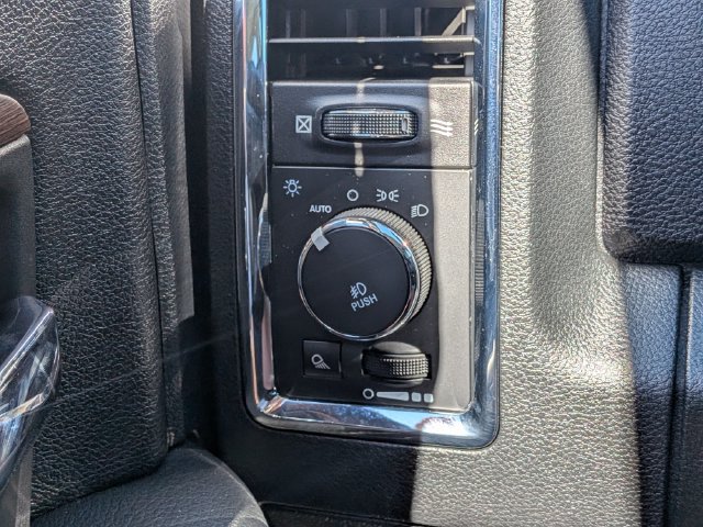 Used 2015 RAM 1500 Laramie w/ Convenience Group AWD/4WD image 25