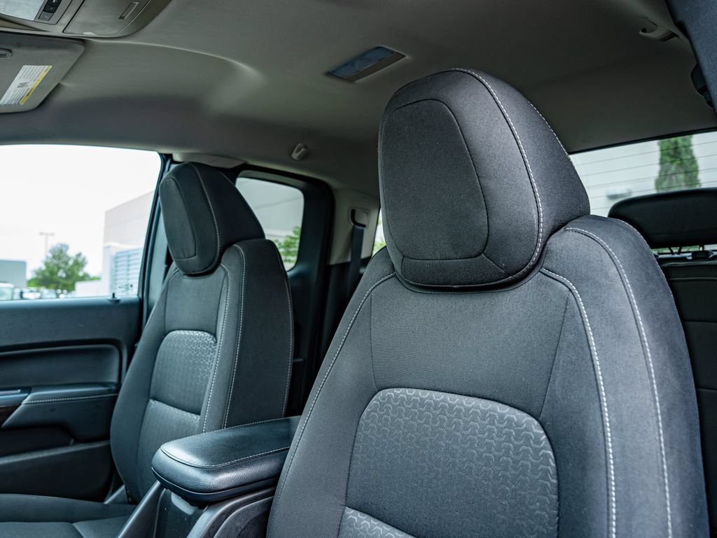Used 2015 GMC Canyon SLE RWD image 34