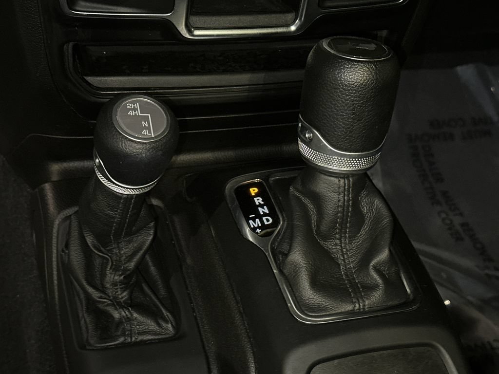 Used 2022 Jeep Wrangler Sport AWD/4WD image 21