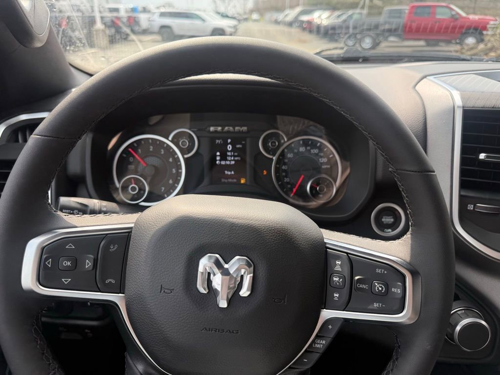 New 2026 RAM 1500 Big Horn AWD/4WD image 18