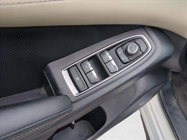 Used 2022 Subaru Ascent Limited w/ Technology Package image 11