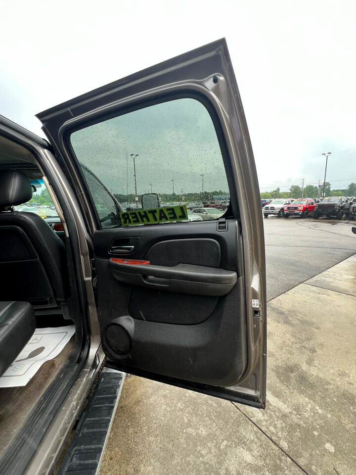 Used 2014 GMC Sierra 3500 SLT image 14