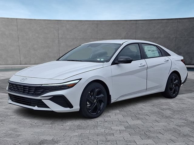 New 2026 Hyundai Elantra Sport FWD image 3
