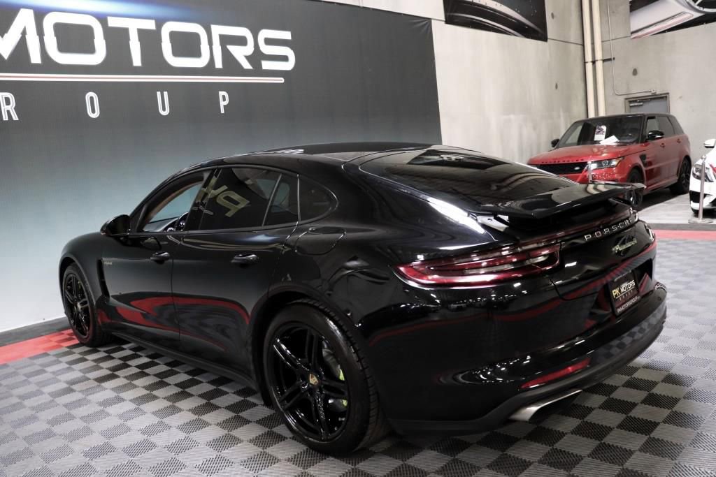 Used 2018 Porsche Panamera 4 image 4