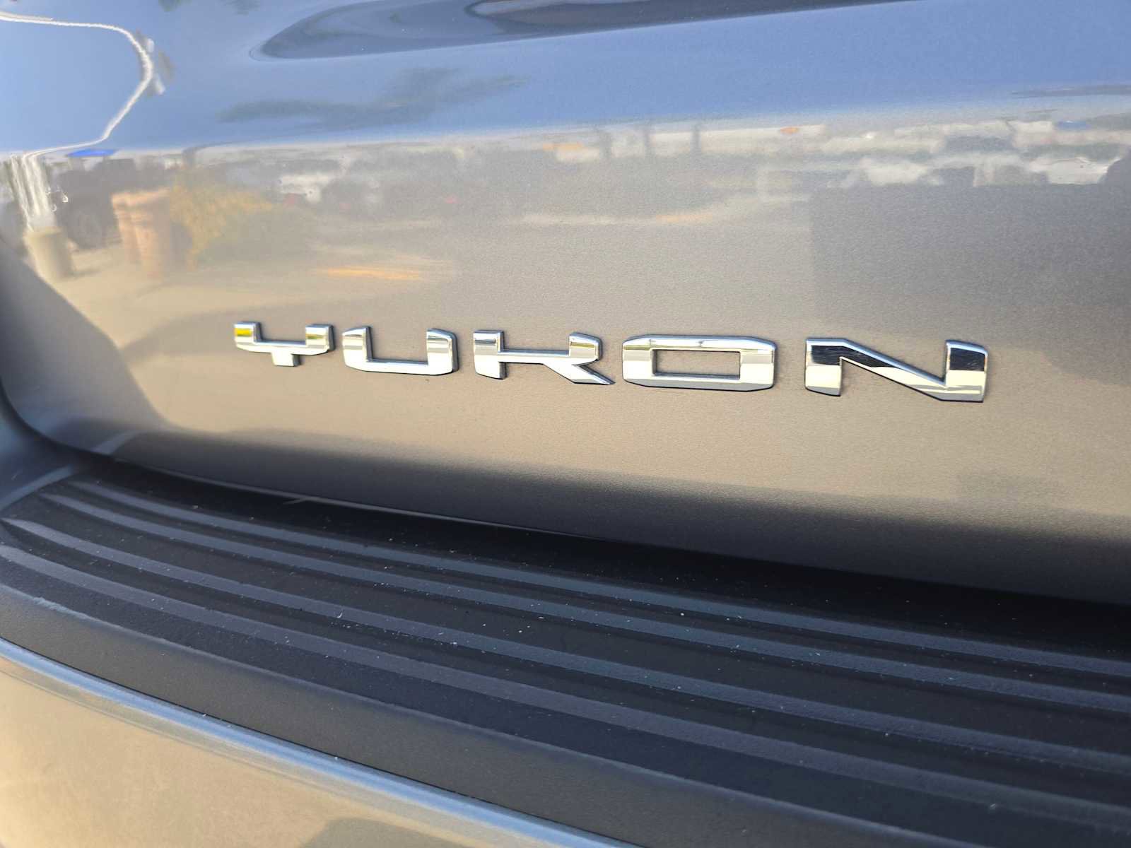 Used 2021 GMC Yukon Denali w/ Denali Premium Package AWD/4WD image 14