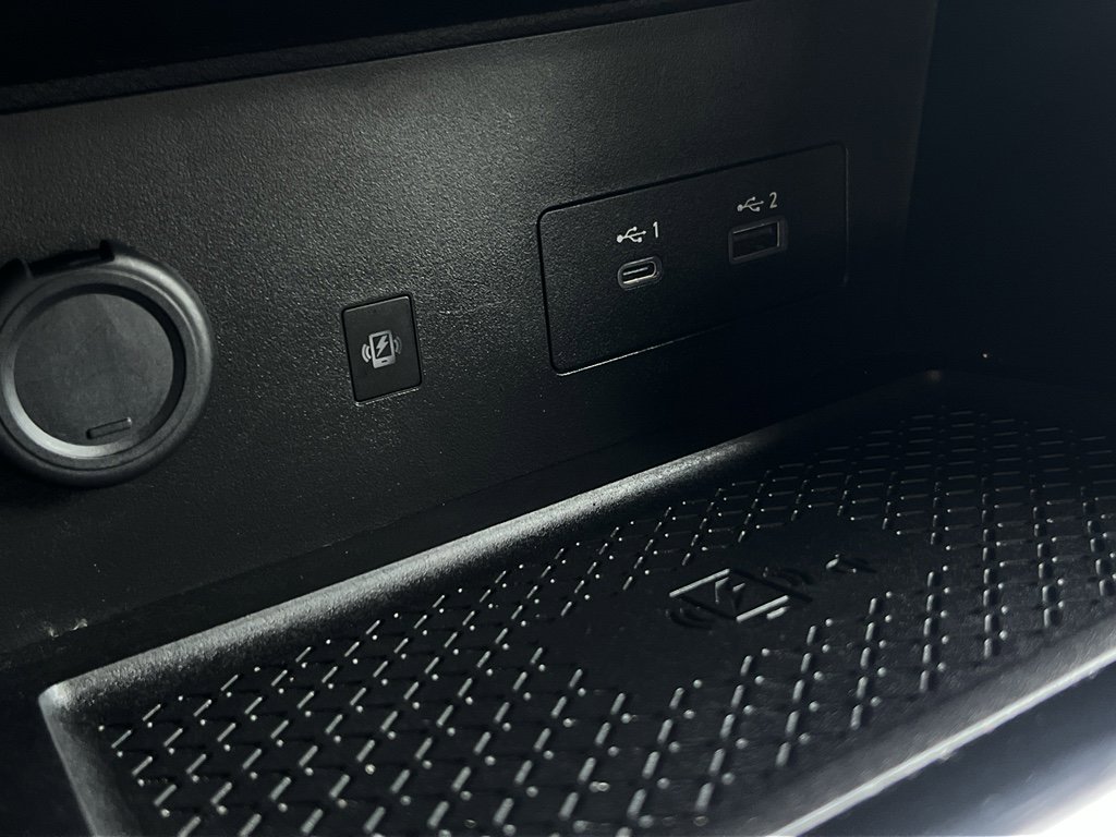 Used 2023 Nissan Pathfinder Platinum image 38