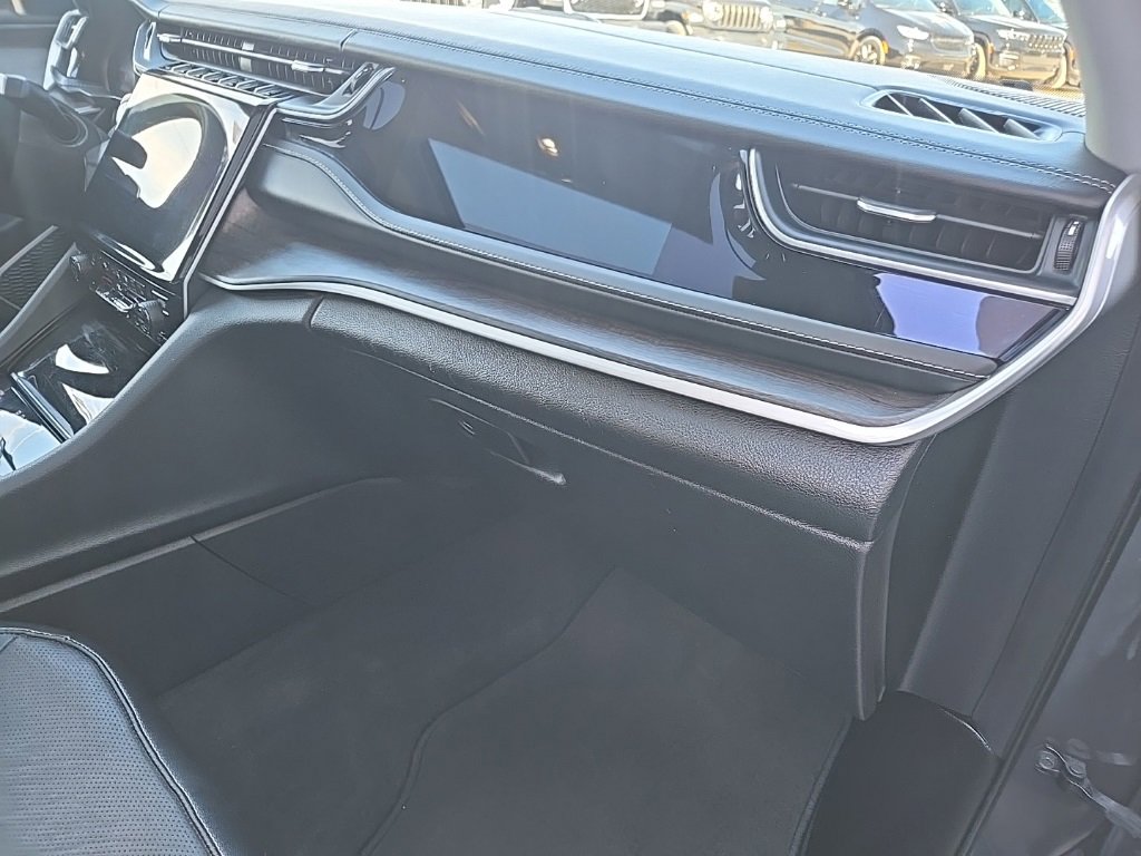 Used 2022 Jeep Grand Cherokee Limited 4xe w/ Luxury Tech Group II image 84