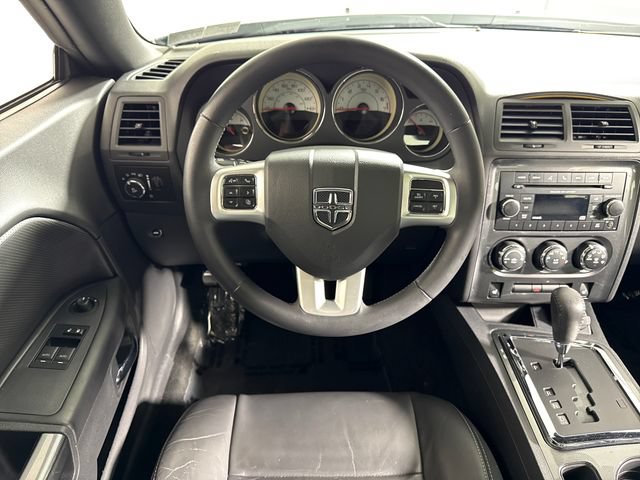 Used 2014 Dodge Challenger SXT Plus RWD image 21