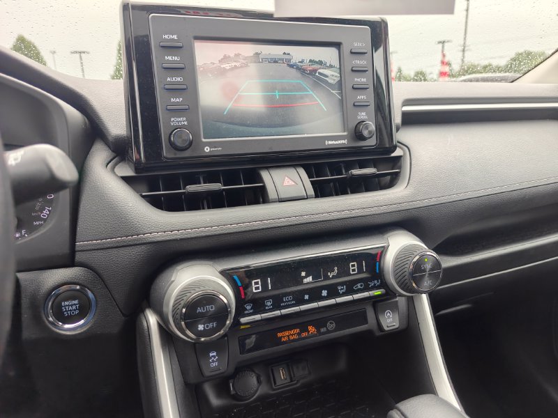 Used 2021 Toyota RAV4 XLE w/ Convenience Package AWD/4WD image 13