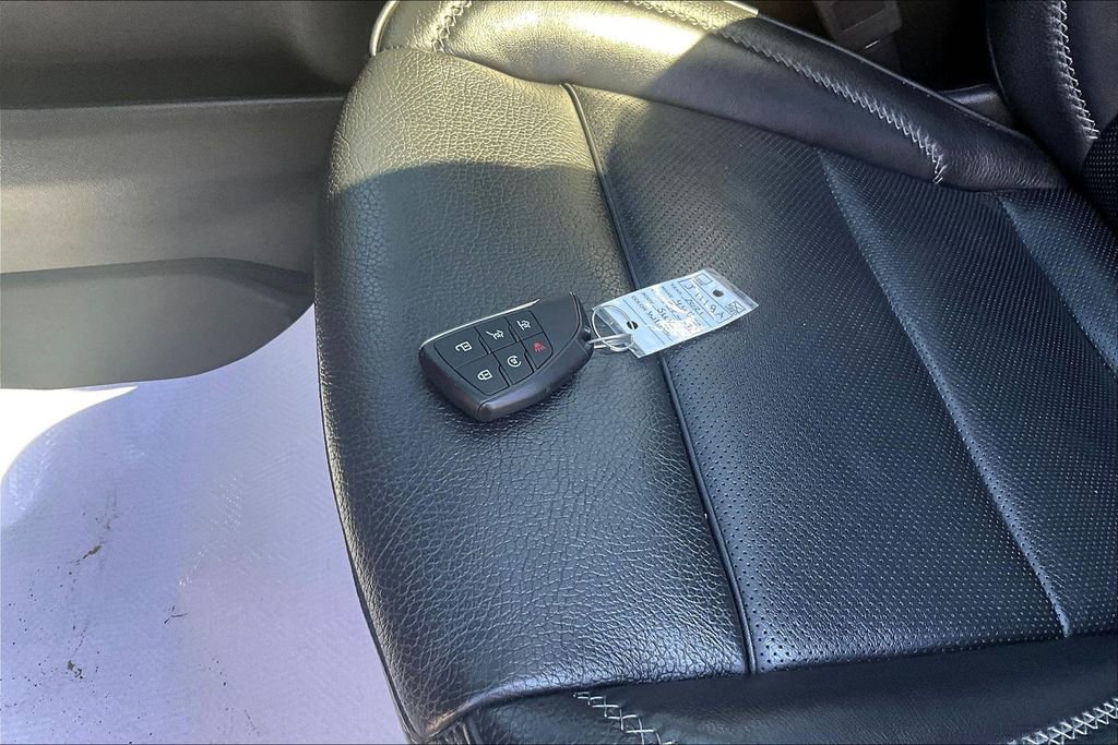 Used 2021 GMC Yukon Denali w/ Denali Premium Package image 10