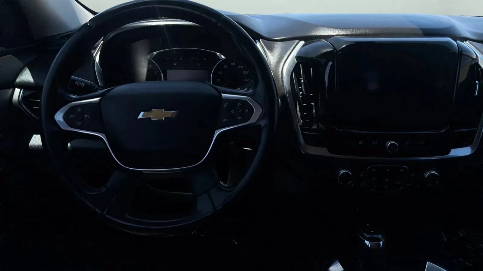 Used 2020 Chevrolet Traverse LT FWD image 10