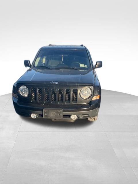 Used 2011 Jeep Patriot Latitude image 2