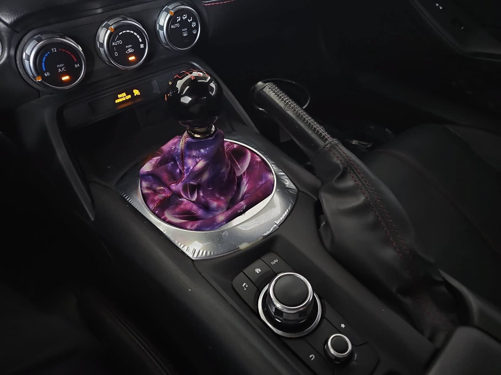 Used 2018 MAZDA MX-5 Miata Grand Touring RWD image 18