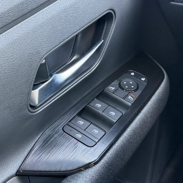 New 2026 Nissan Kicks SV w/ Cold Weather Package FWD image 14