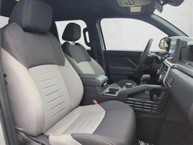 Certified 2025 Toyota Tacoma TRD Off-Road AWD/4WD image 27