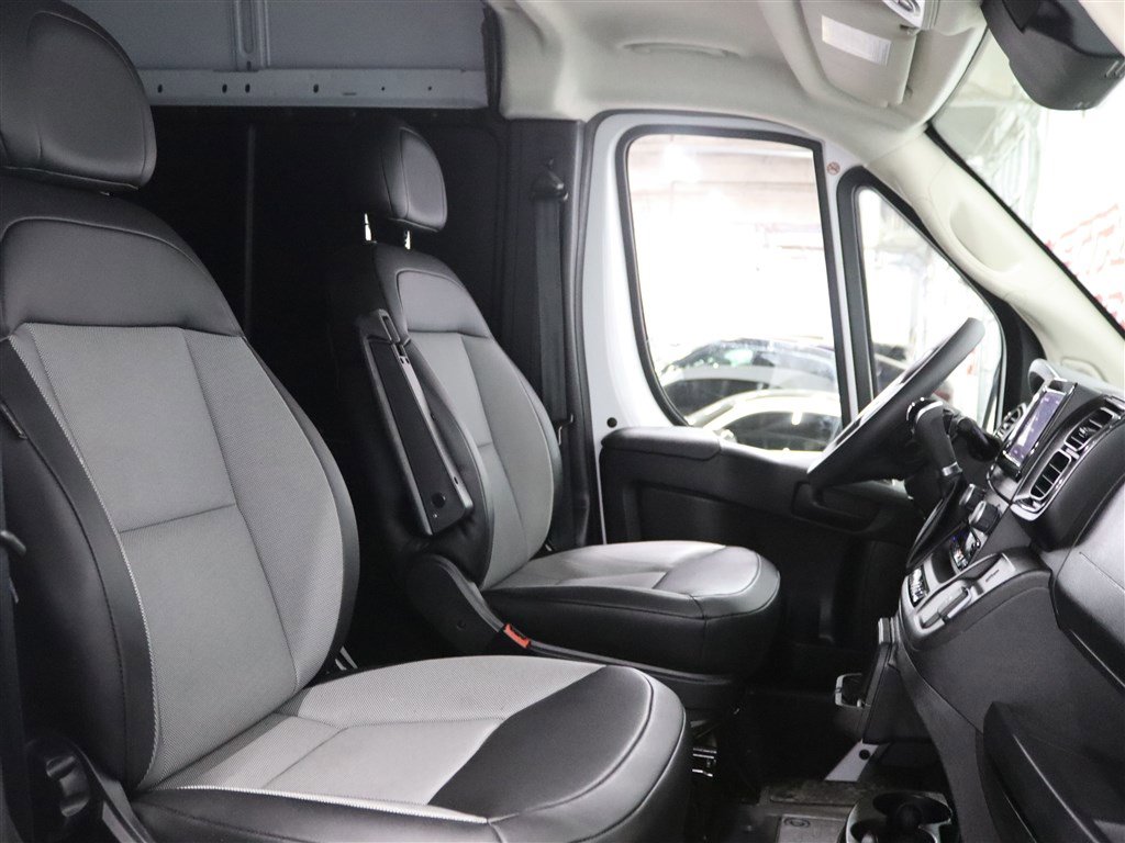 Used 2023 RAM ProMaster 2500 FWD image 17