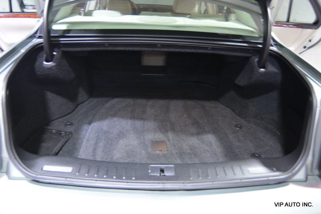 Used 2007 Cadillac DTS Luxury I w/ Trunk Convenience Package image 33