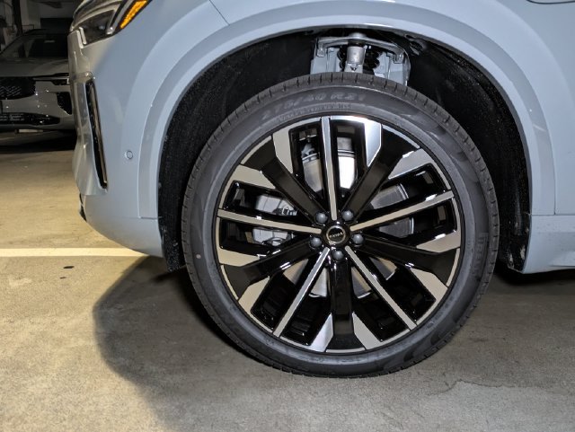 New 2026 Volvo XC90 T8 Ultra w/ Protection Package AWD/4WD image 10