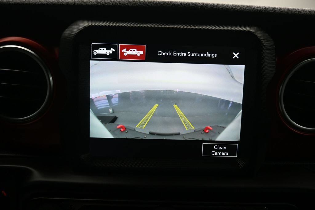 Used 2022 Jeep Gladiator Rubicon w/ LED Lighting Group AWD/4WD image 19