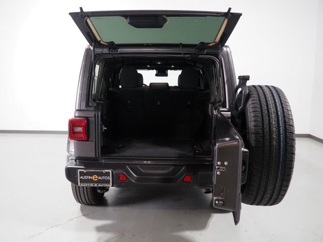 Used 2025 Jeep Wrangler 4xe Sahara w/ Safety Group AWD/4WD image 40