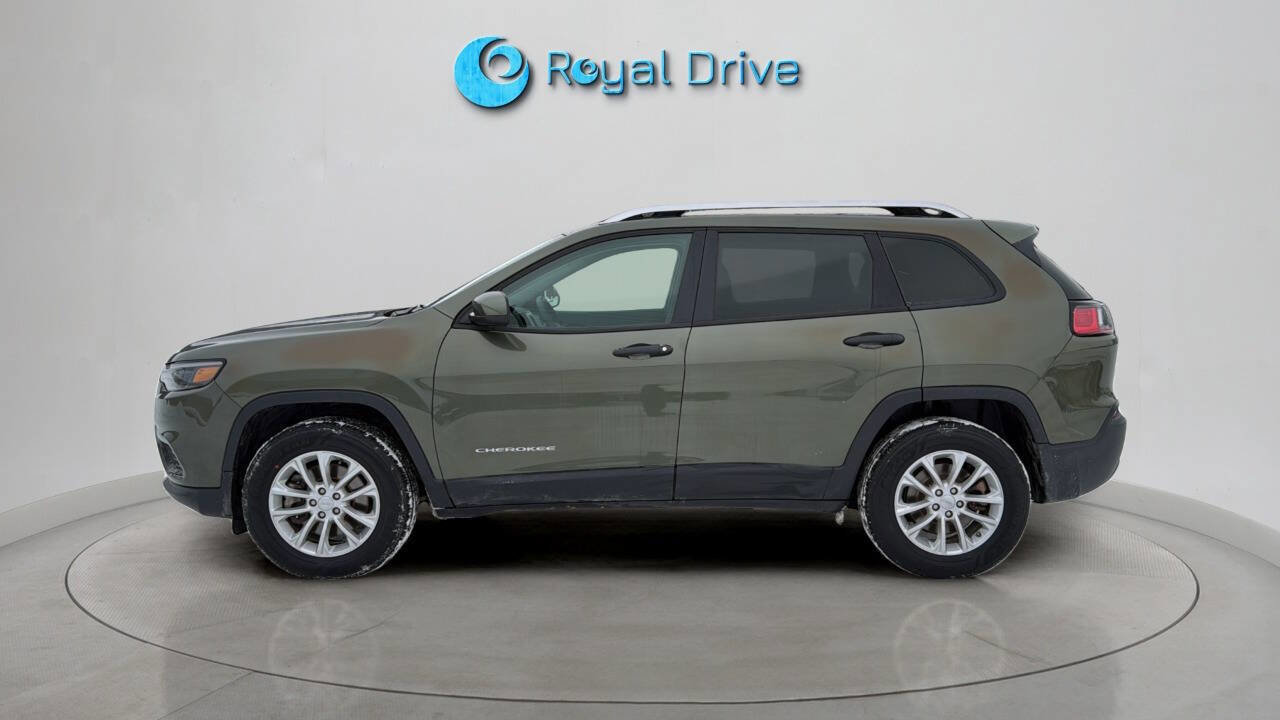 Used 2020 Jeep Cherokee Latitude image 3