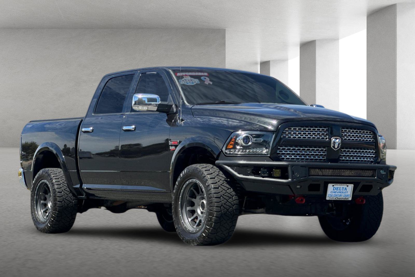 Used 2015 RAM 1500 Laramie w/ Convenience Group