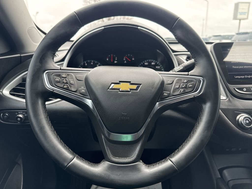 Used 2025 Chevrolet Malibu RS w/ LPO, Floor Liner Package image 11