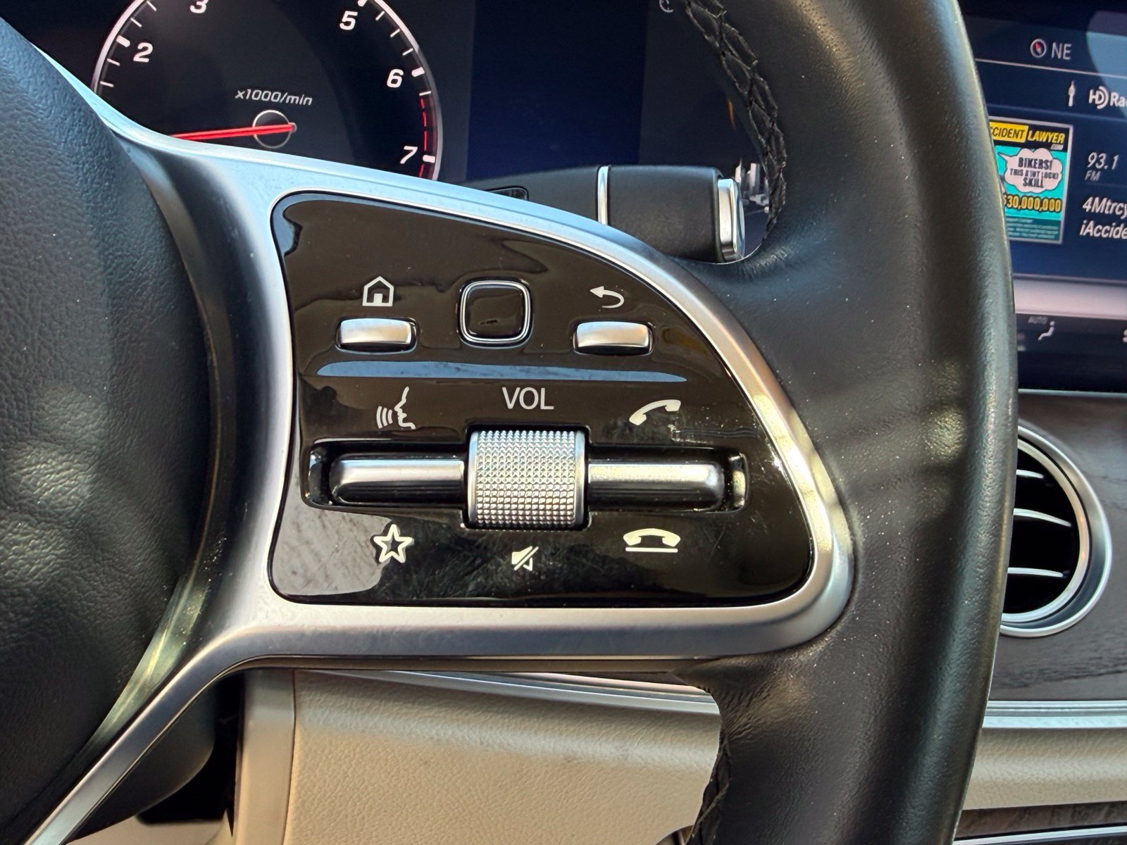 Used 2020 Mercedes-Benz E 350 Sedan image 32