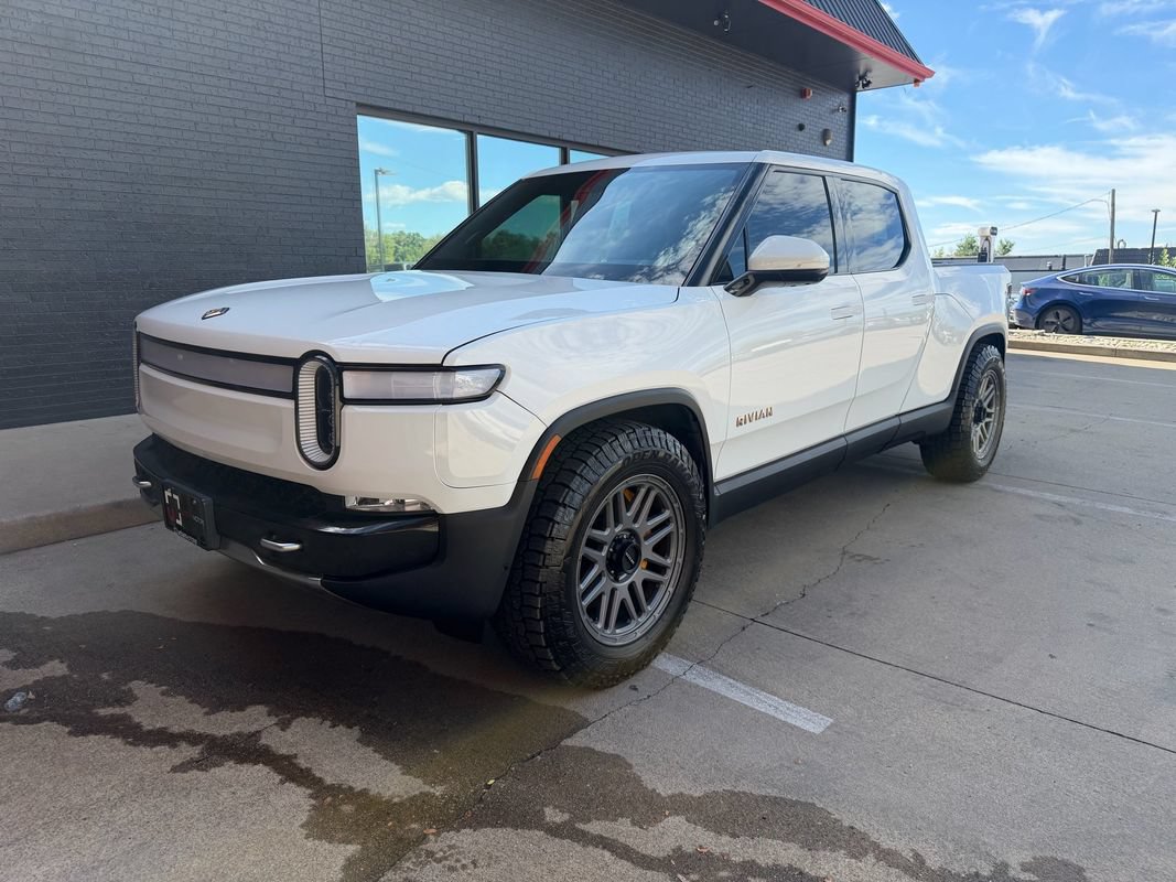 Used 2022 Rivian R1T Adventure AWD/4WD image 16