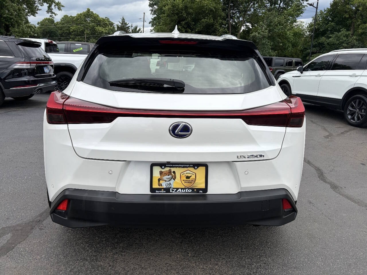 Used 2019 Lexus UX 250h w/ Premium Package AWD/4WD image 8