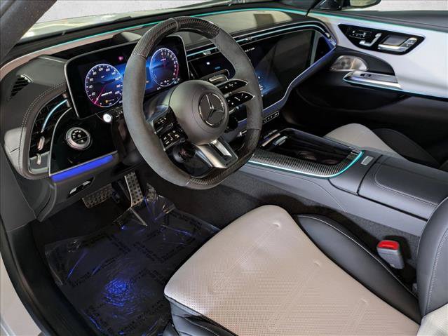 New 2026 Mercedes-Benz E 53 AMG e 4MATIC Wagon image 3