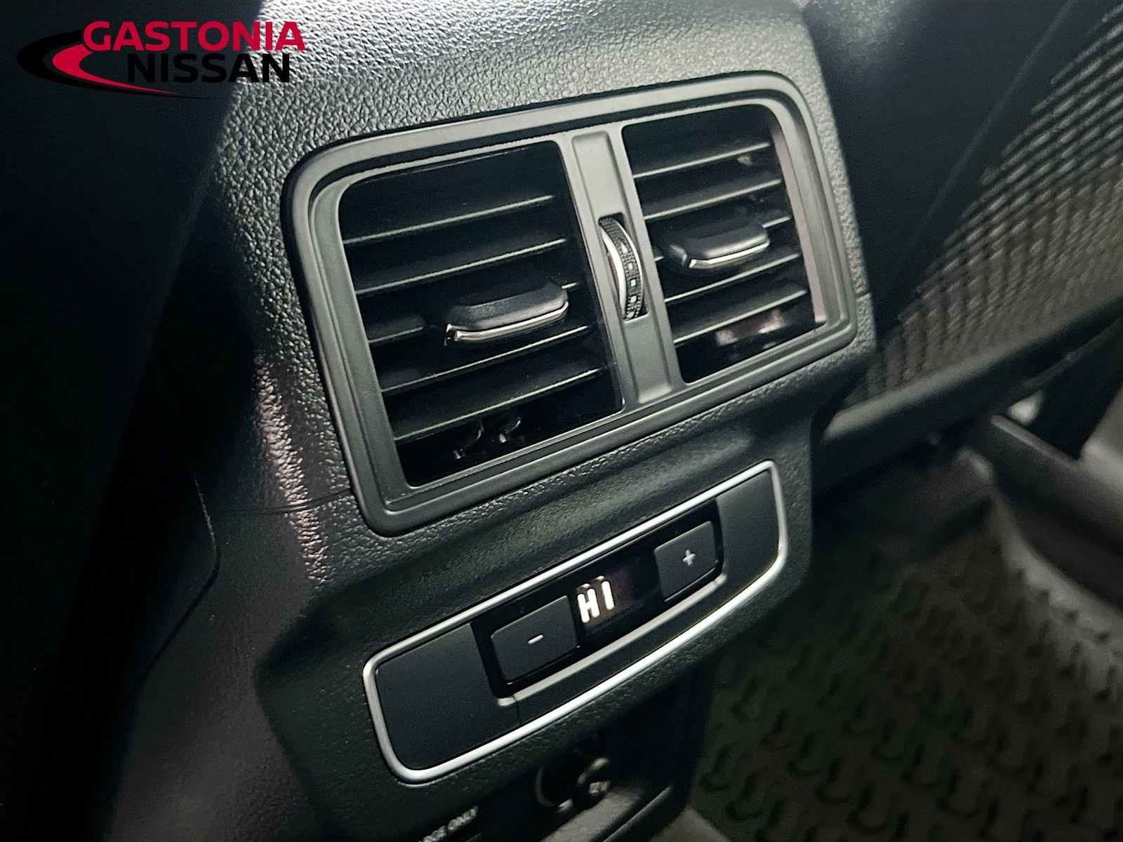 Used 2023 Audi Q5 2.0T Premium w/ Convenience Package image 35