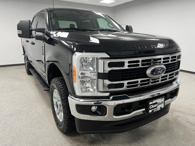 Used 2023 Ford F250 XLT w/ Camper Package AWD/4WD image 2