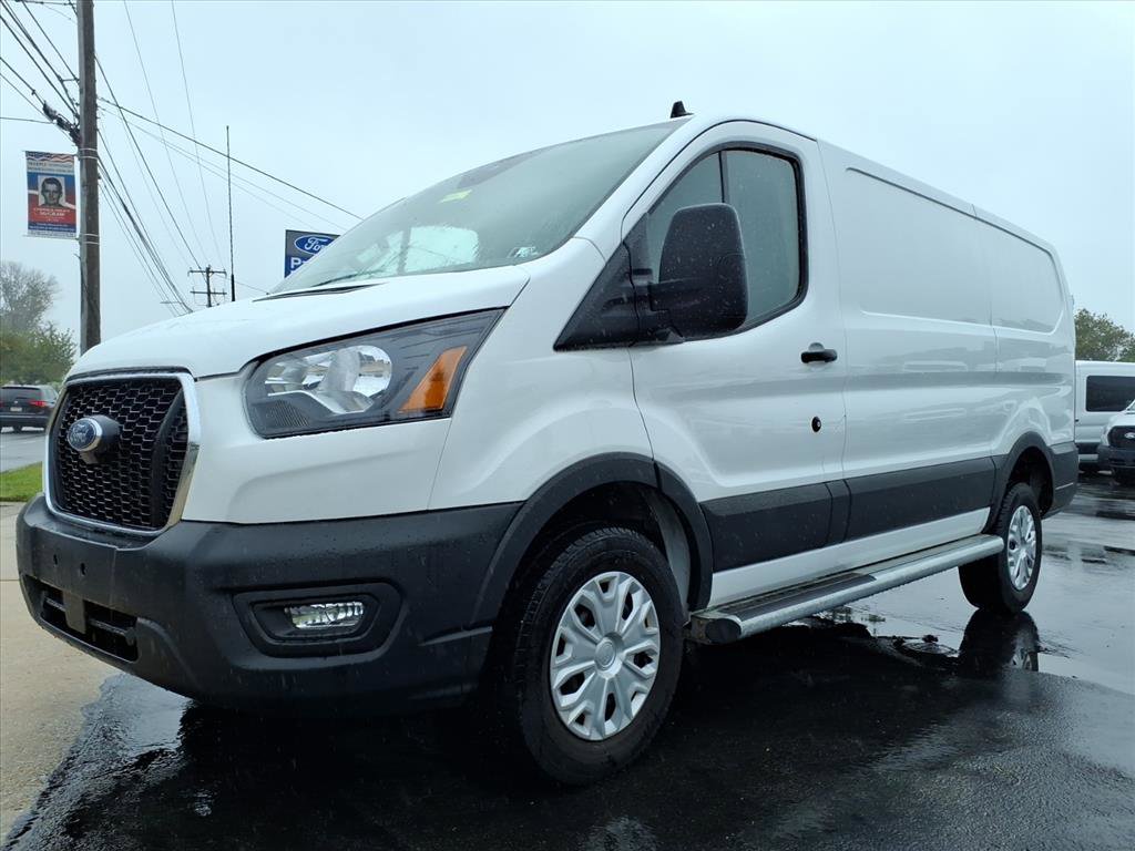 Used 2023 Ford Transit 250 Low Roof w/ Exterior Upgrade Package image 3