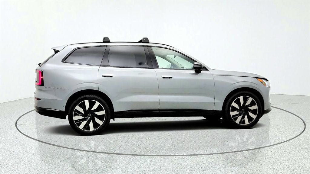Used 2025 Volvo EX90 Ultra AWD/4WD image 4