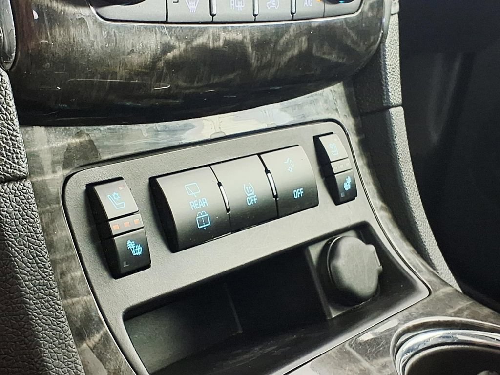Used 2014 Buick Enclave Premium FWD image 24