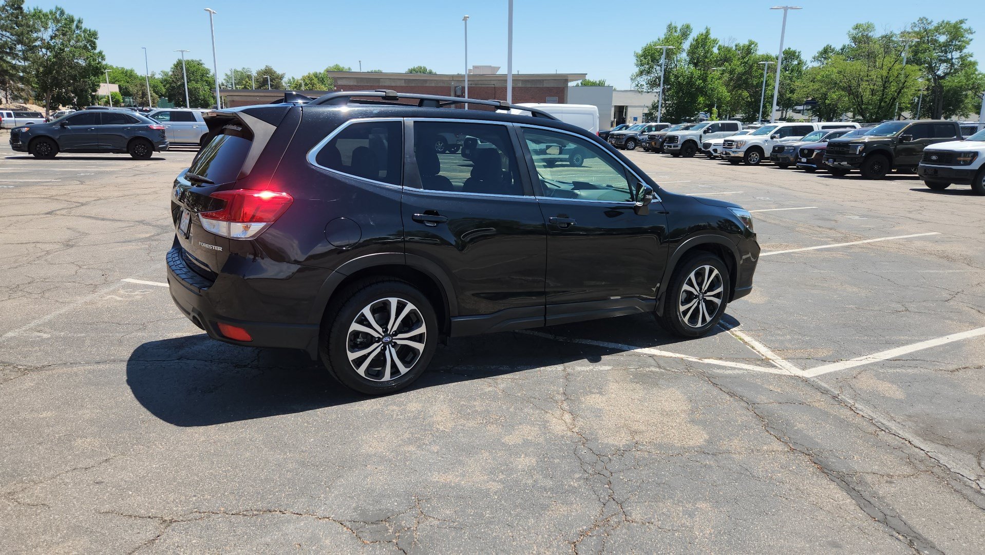 Used 2020 Subaru Forester Limited AWD/4WD image 12