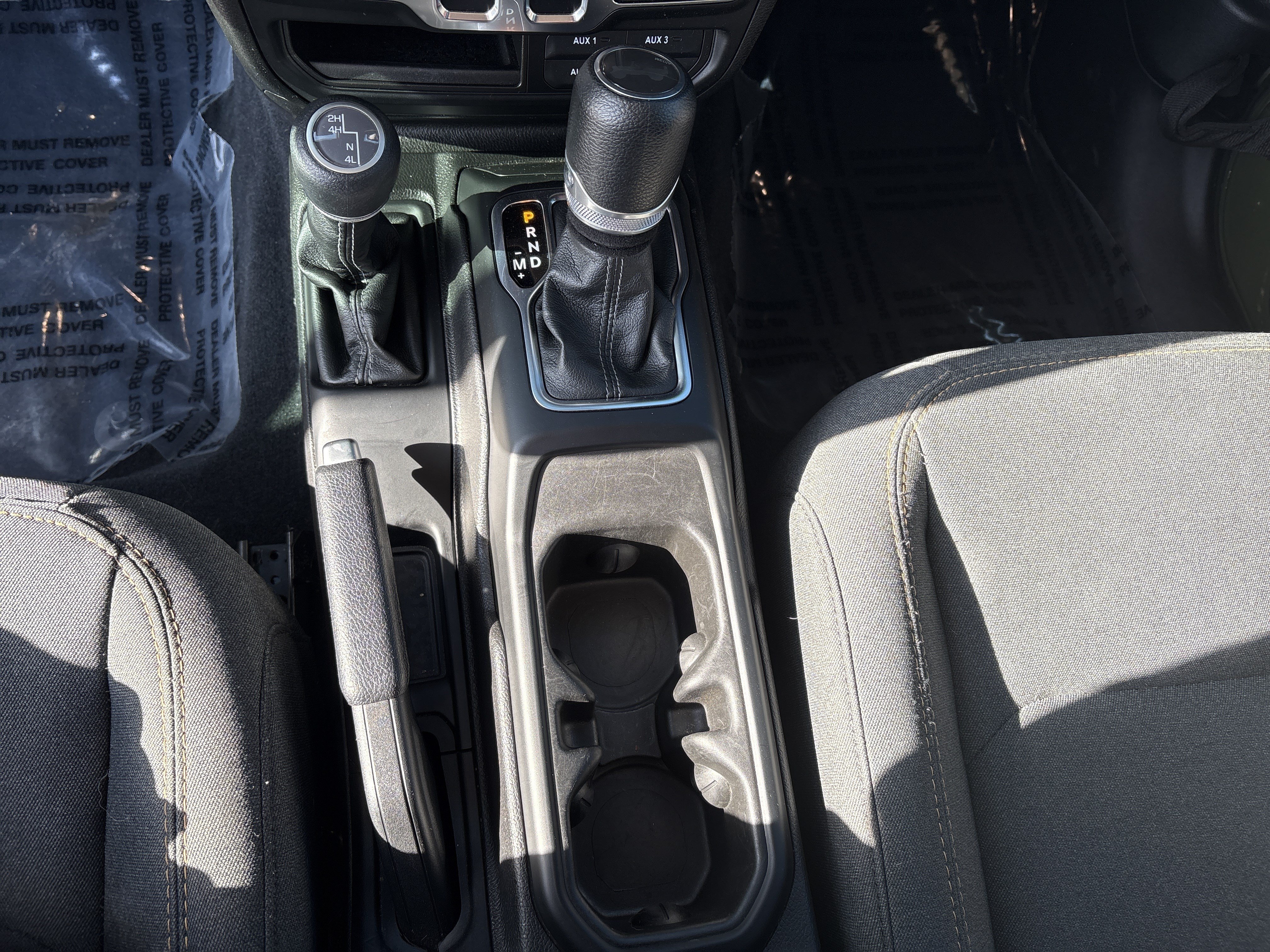 Used 2024 Jeep Wrangler Sport AWD/4WD image 19