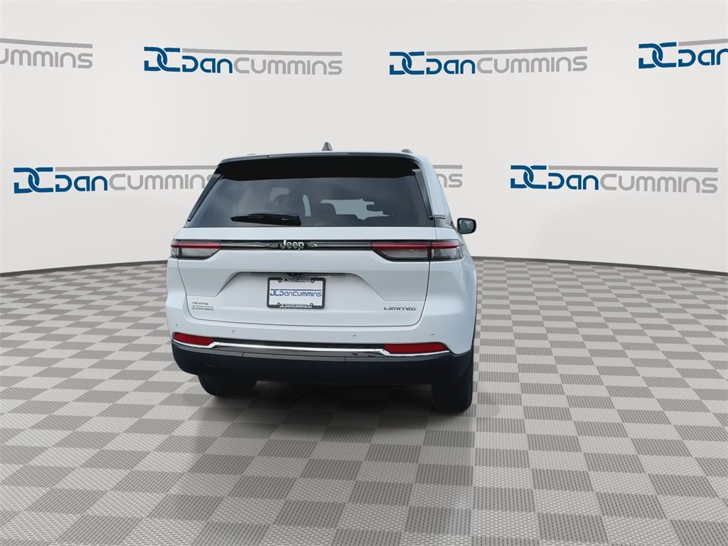 Used 2024 Jeep Grand Cherokee Limited image 10
