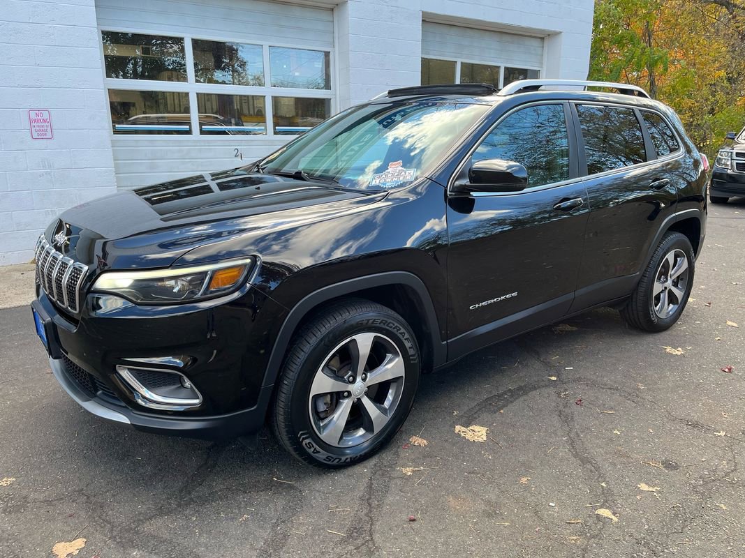 Used 2019 Jeep Cherokee Limited image 3