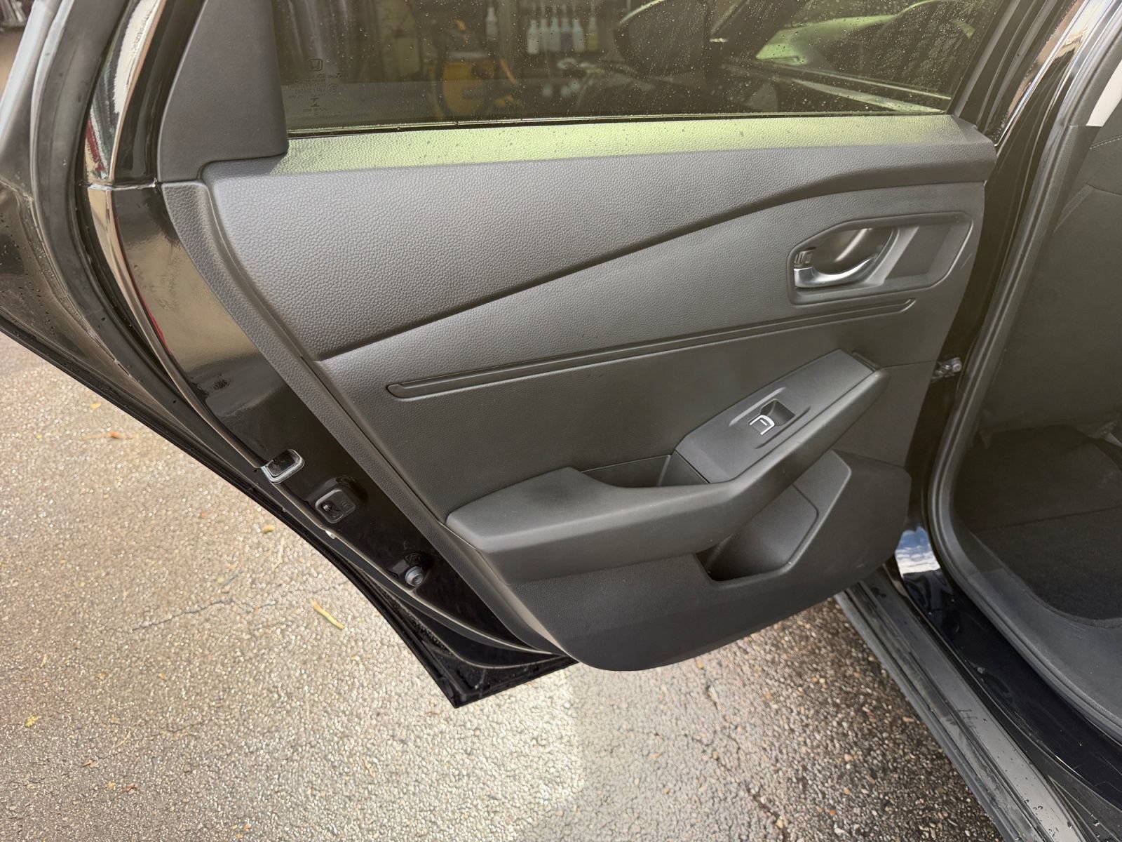Used 2023 Honda Accord EX image 26